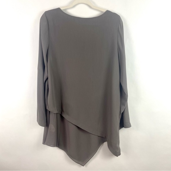 Soft Surroundings Mayfair Tunic Roll Tab Sleeve Sheer Asymmetric Hem Gray M - Picture 10 of 13